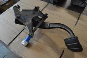 5h22-2455-ca Rover 546.rv1n12 2010 2011 2012 2013 Land Lr4 Brake Pedal
