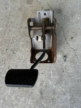 10364791 Saturn 2003-2007 Ion 2.2l Oem Brake Pedal Assembly
