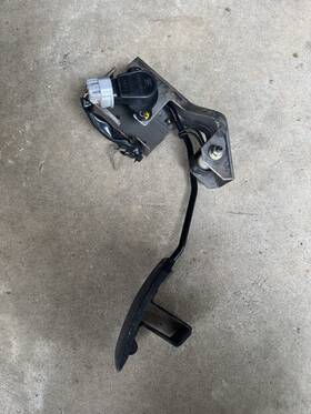 Y753mr Standard Motor Products Used And Tested 2003-2008 Infiniti Fx35/g35/nissan 350z Accelerator Pedal Sensor