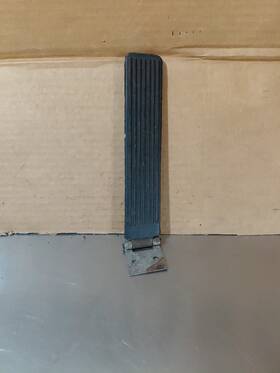 535117 Studebaker 1953-1964 Champion And Commander Coupe / Hardtop Hawk Gas Pedal