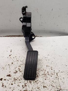 234.su1q08 Subaru Legacy 2008 Accelerator Parts 1213062