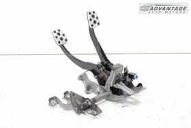 36004-va030 Subaru 36004va030 /36004-va030 2018-2020 Wrx Manual Transmission Brake And Clutch Pedal With Bracket Oem