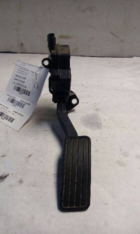 546.su1q09 Subaru 2009 Legacy Sedan Gas Pedal