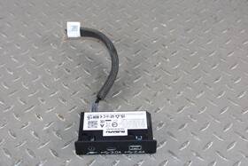 86257fn110 Subaru 24-25 Crosstrek Center Console Media Usb Auxiliary Port Hub Unit Factory Oem