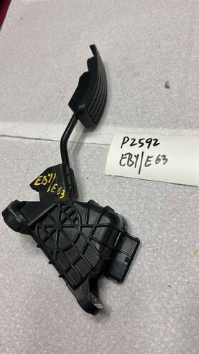 P2592 Subaru 2006 Tribeca Accelerator Pedal Assembly
