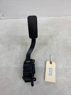1011298 Tesla 17-23 Model 3 Acceleration Gas Pedal Throttle Sensor 15172 S1