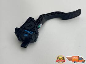 G2008-013828 Tesla 2020 2021 2022 2023 Model Y Gas Throttle Accelerator Pedal Oem 20 21 22 23