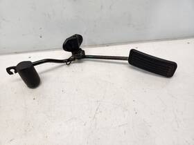 234.to1598 Toyota 1998 4runner 3.4l / At Accelerator Pedal - Dbw Drive By Wire