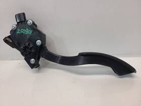 234.to1p10 Toyota 2010 Venza 2.7l / At Accelerator Pedal - Dbw Drive By Wire