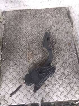 234.to1q10 Toyota Sienna 2010 Accelerator Parts 292990