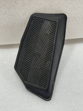 299.to1o01 Toyota 2000 2001 2002 2003 2004 Avalon Foot Rest Pedal Pad