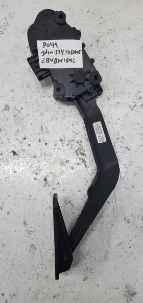 360-069255 Toyota 2005 Camry Accelerator Pedal Assembly