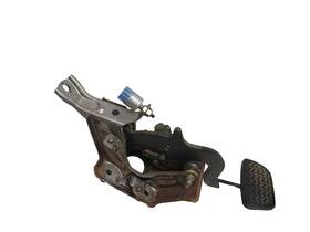 4711007040 Toyota 2000 2004 Avalon Brake Foot Pedal Bracket Tail Light Lamp Switch Oem