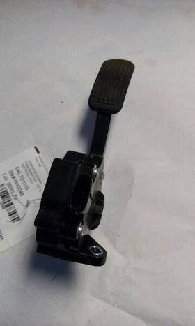 546.to1115 Toyota 2015 Rav 4 Pedal Brake Clutch 546.to1115 Toyota 2015 Rav 4 Pedal Brake Clutch