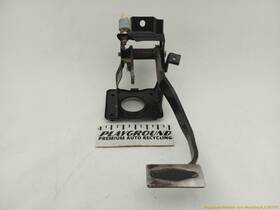 546.to1501 Toyota 4runner Brake Pedal With Mounting Bracket Fits 1996-2002 96 97 98 99 00 546.to1501 Toyota 4runner Brake Pedal With Mounting Bracket Fits 1996-2002 96 97 98 99 00