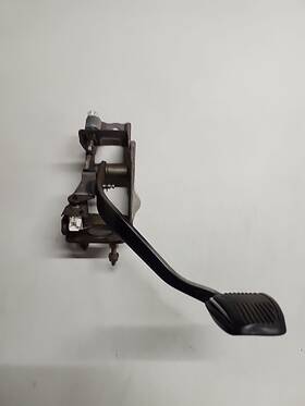 546.to1800 Toyota 95-04 Tacoma Clutch Pedal Arm Lever Assembly Bracket P673b40
