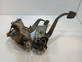 546.to1804 Toyota Clutch And Brake Pedal Fits 1995-04 Tacoma 96-02 4 Runner 12472834