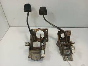 546.to1898 Toyota 1995-04 Tacoma 1996-02 4 Runner Brake/clutch Pedals 12188765
