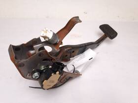 546.to1c08 Toyota Brake Pedal For Prius 2008 Oem