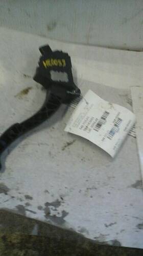 546.to1j11 Toyota 2011 Camry Brake Pedal 2.5 Liter 4 Cylinder