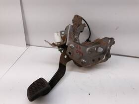 546.to1k15 Toyota 15-17 Camry Brake Pedal