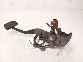 546.to1n13 Toyota Brake Pedal Fits Prius C 2013 Oem