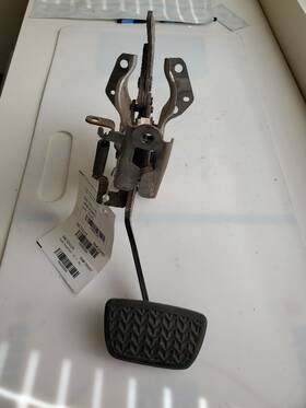 546.to1u18 Toyota Camry 2018 Pedal Brake/clutch 5304