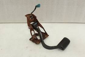 546.to1v83 Toyota 1982 1983 1984 1985 1986 Supra Brake Pedal Automatic A/t