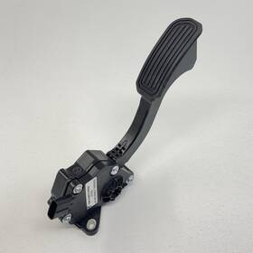 78110-47100 Toyota 16-17 Prius V Gas Pedal Throttle Accelerator Sensor Oem 78110-47100 Toyota 16-17 Prius V Gas Pedal Throttle Accelerator Sensor Oem