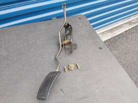 78120-89139 Toyota 89-95 Pickup / 90-95 4runner Throttle Pedal Gas - Sr5 Dlx 22re 3vze