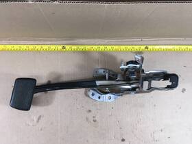 89510-47040 Toyota 8951047040 2017-2020 Prius Prime Brake Stop Pedal With Sensor Assembly Oem
