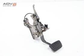 8y19a0053a Toyota 2019 - 2022 Rav4 Brake Stop Pedal And Bracket Oem