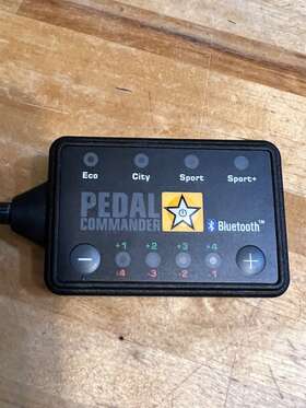 Pc-18 Toyota Tacoma Pedal Commander Mount Pc 38 Brand Used - 2005-2023 Bluetooth