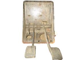 Tr6pbx Triumph Tr6 Clutch And Brake Pedals With Box Shaft 1969-1976 Original