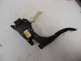 234.vw1h06 Volkswagen Accelerator Gas Pedal With Tps Sensor 2006 Golf