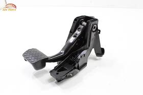 5qn723058c Volkswagen Taos Brake Stop Pedal With Bracket Oem 2022 - 2023