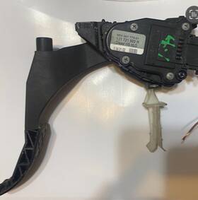 770-01 Volkswagen Beetle Golf Jetta 1.9l Tdi Diesel Accelerator Pedal 1j1 721 503 H
