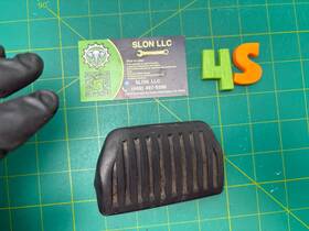 31341102 Volvo 11-18 S60 V60 Brake Pedal Pad Cover Oem