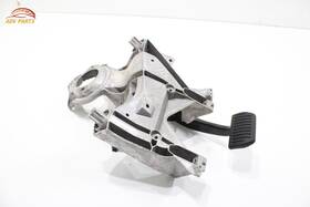 31682024 Volvo Xc90 Brake Stop Pedal And Brecket Oem 2016 - 2022