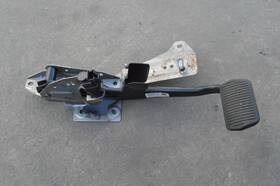 546.vo1i10 Volvo 2005 2006 2007 2008 2009 2010 2011 S40 Brake Pedal 31202371