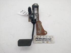546.vo1o10 Volvo V50 S40 Pedal Brake Clutch Assembly With Mounting Bracket 04-11