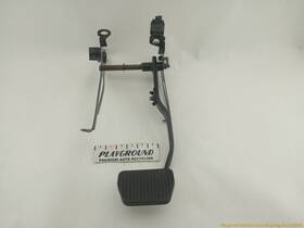 546.vo1t04 Volvo C70 Convertible Brake Pedal With Mounting Bracket And Switch Fits 1998-2004