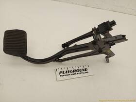 546.vo1v03 Volvo V70 Xc70 Brake Pedal With Mounting Bracket Fits 2001-2007 01 02 03 04 05