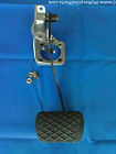1242901118 W124 1242900618 Brake Pedal Mercedes
