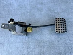 2005 Chrysler Crossfire Brake Stop Pedal W/ Pad Cover & Sensor Oem. Fixed Price $30.24.