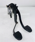 Bmw X3 E83 2006 Brake & Clutch Foot Pedal Assembly 3331337 3414589 3414593. Fixed Price $54.36.