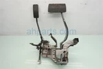 1997-2001 Honda Cr-v Auto Trans Gas Accelerator + Brake Pedal Assembly. Fixed Price $87.09.
