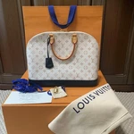 Louis Vuitton Collection Series Alma Gm 409938. Fixed Price $2757.31.