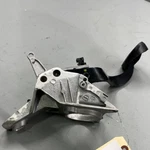 2011-2016 Mini Cooper Countryman R60 Brake Pedal W/rubber Pad Assembly Oem. Fixed Price $41.24.