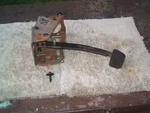 YR332450BA Ford 2000 Mustang Gt Good Brake Pedal Assembly Only No Switches. Fixed Price $25.00.